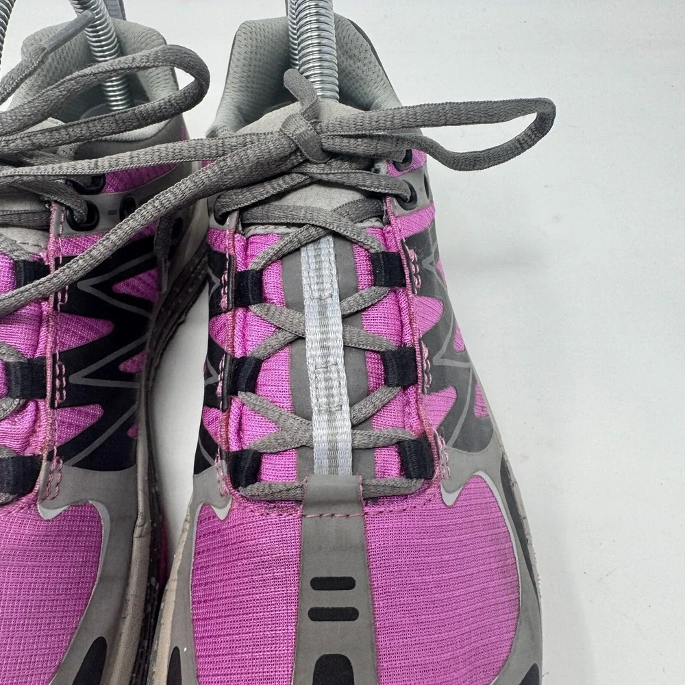 Topo Athletic Running Trail Shoes Berry Black Purple Women's Size‎ 7
